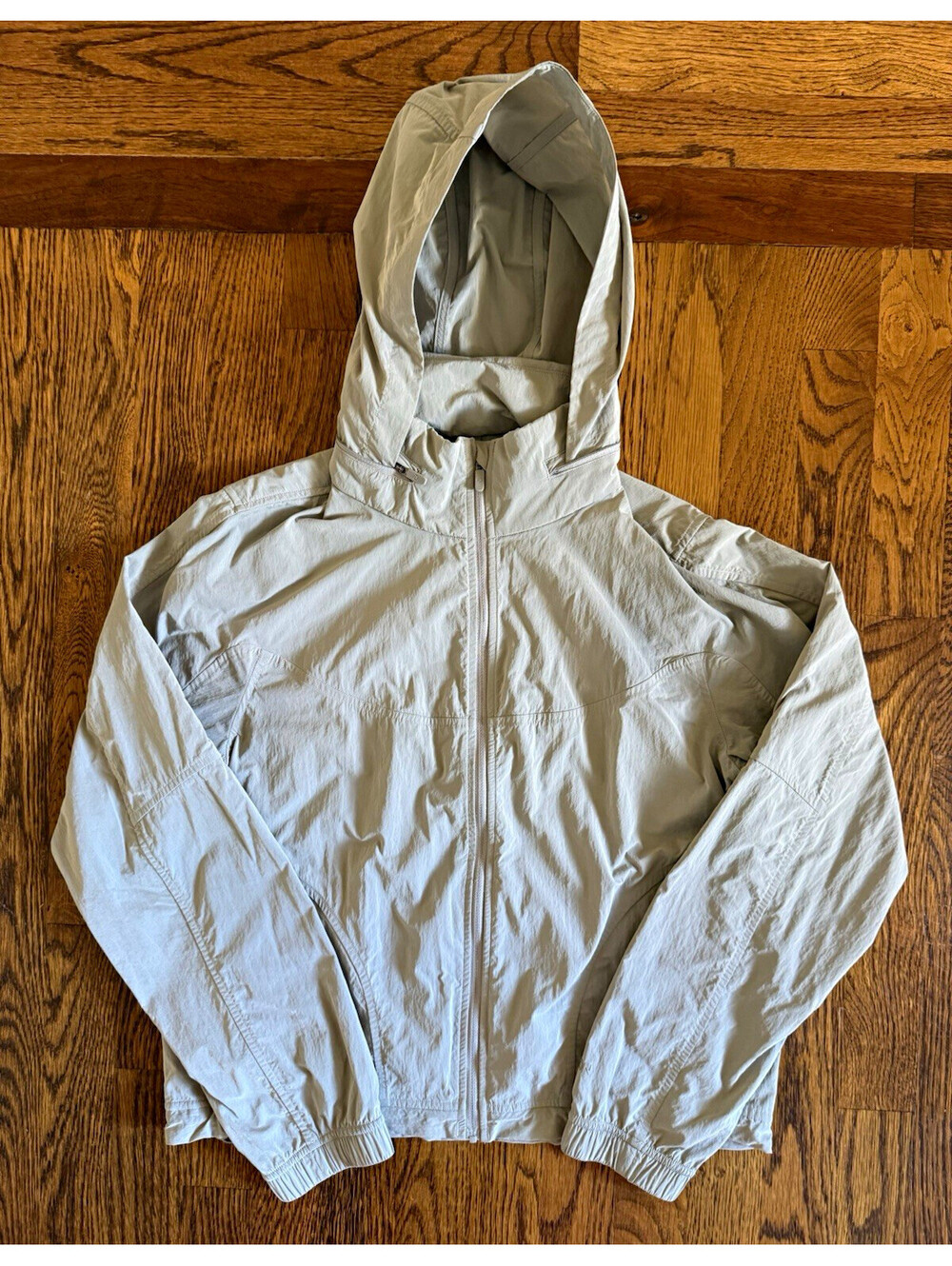 Lululemon Hooded Full Zip Nylon Windbreaker Jacket Tan Women’s Size 4